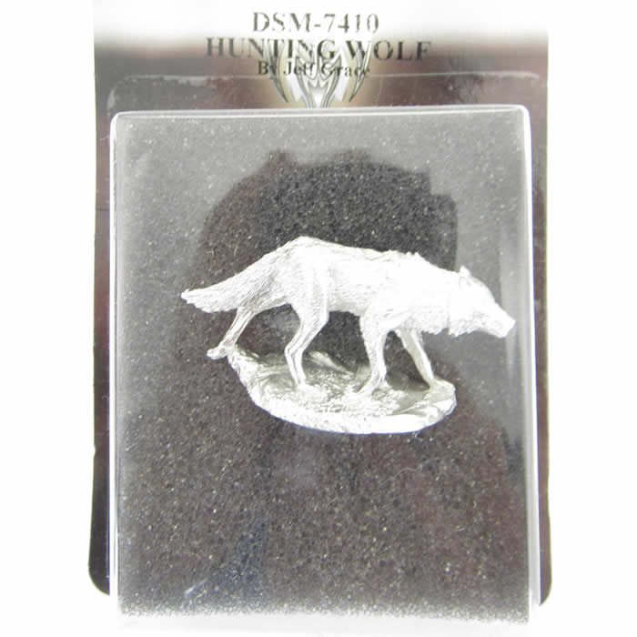 DSM7410 Hunting Wolf Miniature Visions In Fantasy Dark Sword Miniatures (ONLINE ORDER ONLY)