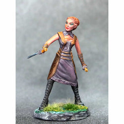 DSM7629 Female Dual Wield Rogue with Dagger Miniature Stephanie Law (ONLINE ORDER ONLY)
