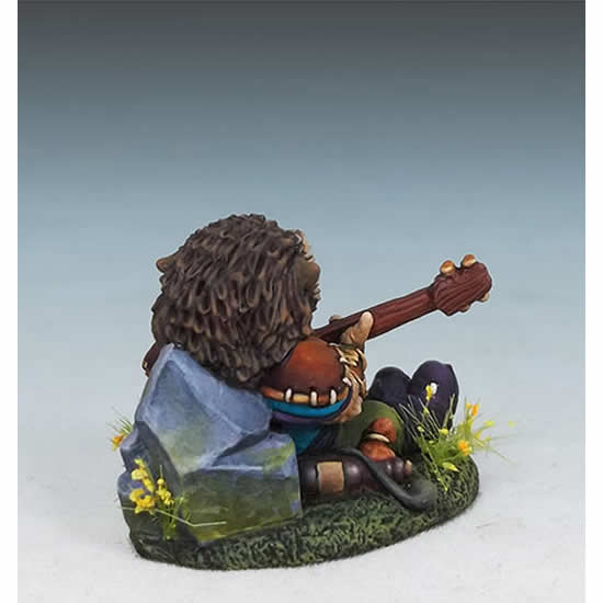 DSM8039 Hedgehog Bard With Lute Miniature Critter Kingdoms (ONLINE ORDER ONLY)