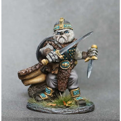 DSM8112 Persian Cat Warrior Dual Wield Miniature Critter Kingdoms (ONLINE ORDER ONLY)