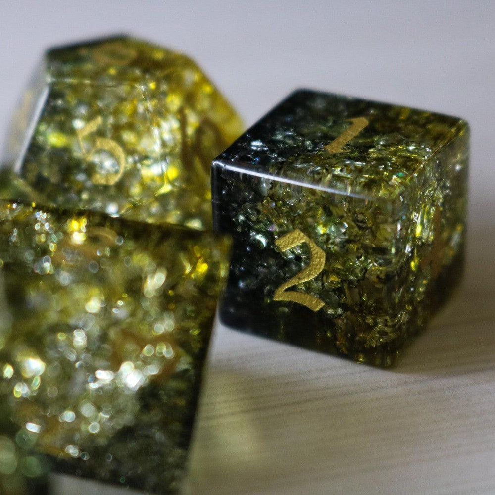 Dark Sun (Green And Yellow) Forge Fire Glass DND Dice Set (ONLINE ORDER ONLY)