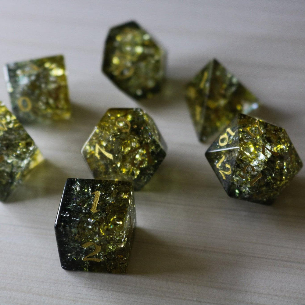 Dark Sun (Green And Yellow) Forge Fire Glass DND Dice Set (ONLINE ORDER ONLY)