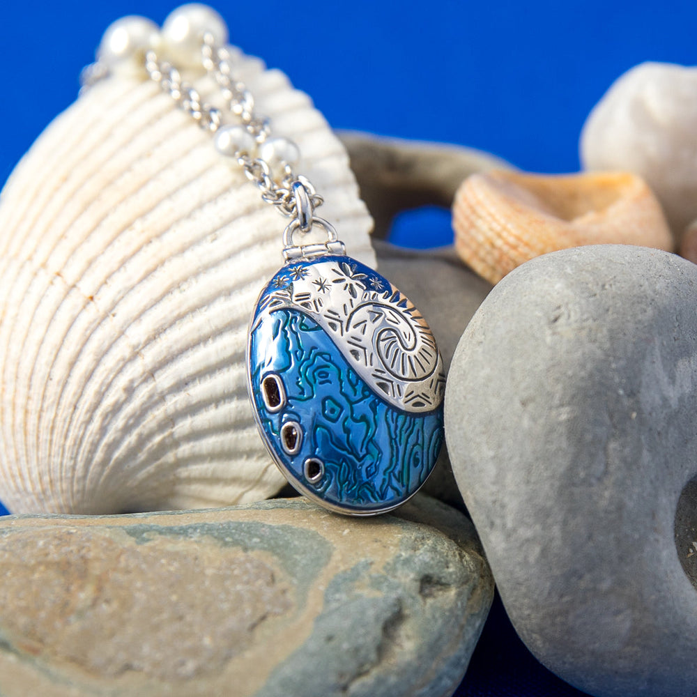 Disney X RockLove DISNEY MOANA 2 Sea Star Enameled Locket (ONLINE ORDER ONLY)