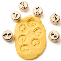 Animal Trackers – Wooden Dough Stampers – 6 Piece (ONLINE ORDER ONLY)