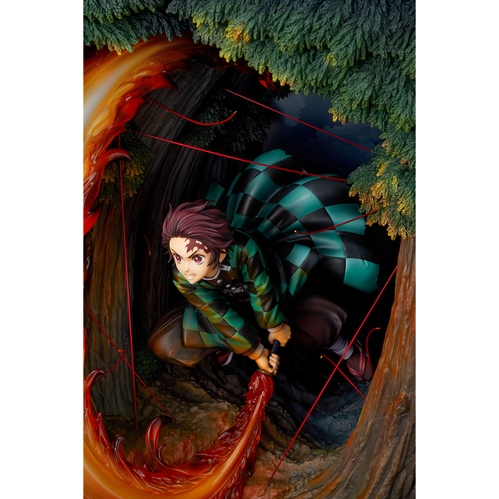 [PRE-ORDER] Good Smile Company: Demon Slayer: Kimetsu no Yaiba - Tanjiro Kamado (Hinokami Kagura Dance) Figure (ONLINE ORDER ONLY)