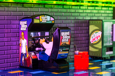 Grand Brick Auto - B3 Customs Arcade Racing Game made using LEGO parts (Online Order Only)
