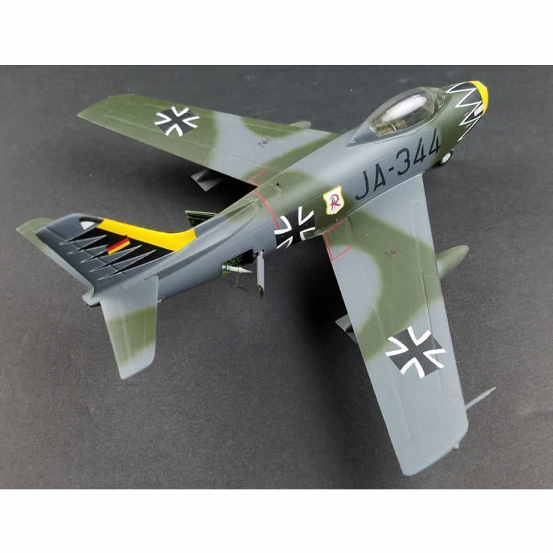 HBM80259 F-86F-40 Sabre 1/72 Scale Plastic Model Kit Hobby Boss (ONLINE ORDER ONLY)