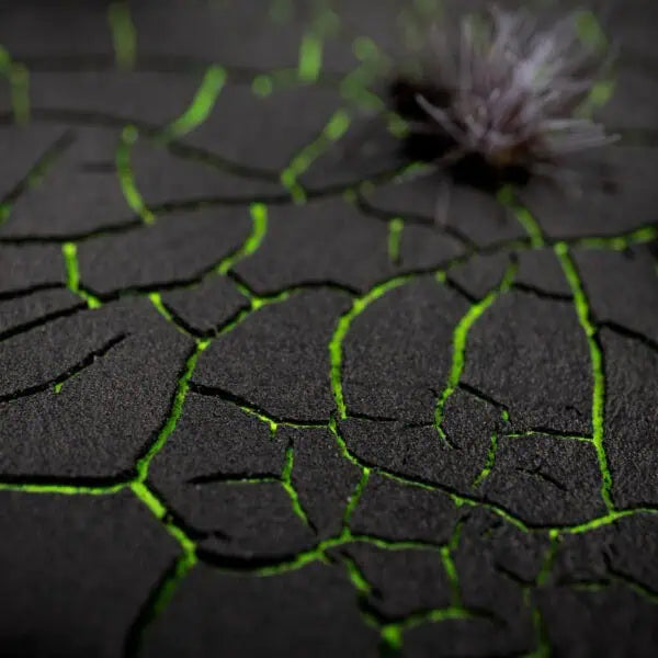 Huge Miniatures: Crackle Paste - Volcanic