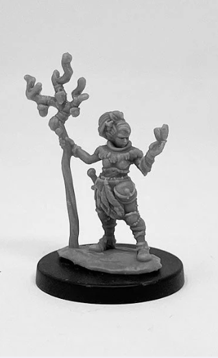 Halfling Druid (ONLINE ORDER ONLY)