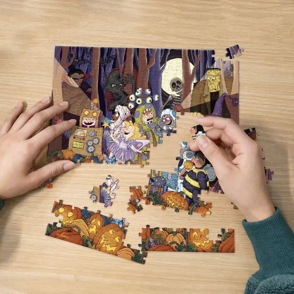 Halloween Adventure 210 Piece Jigsaw Puzzle Boardwalk (ONLINE ORDER ONLY)