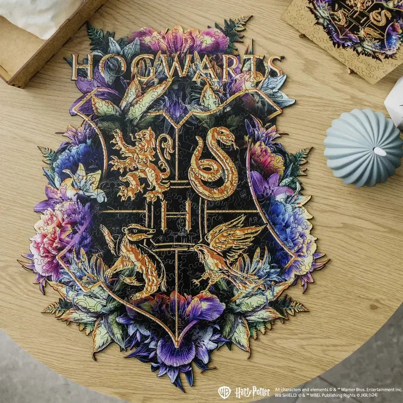 Harry Potter Hogwarts Crest Wooden Jigsaw Puzzle Woods Story