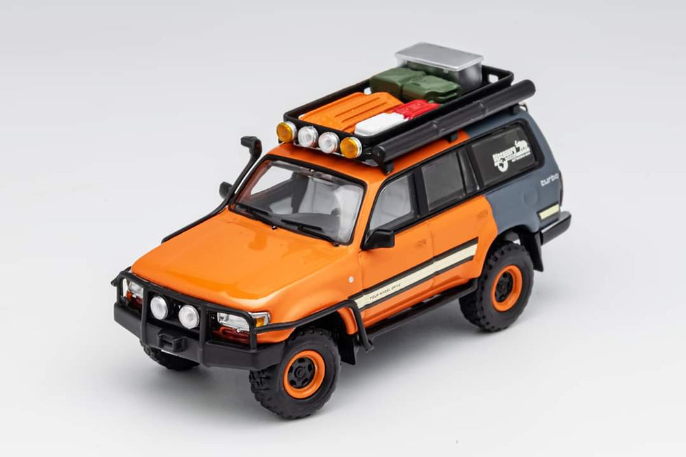 GCD Toyota Land Cruiser LC80 Modified Version With Accessories 1:64 (ONLINE ORDER ONLY)