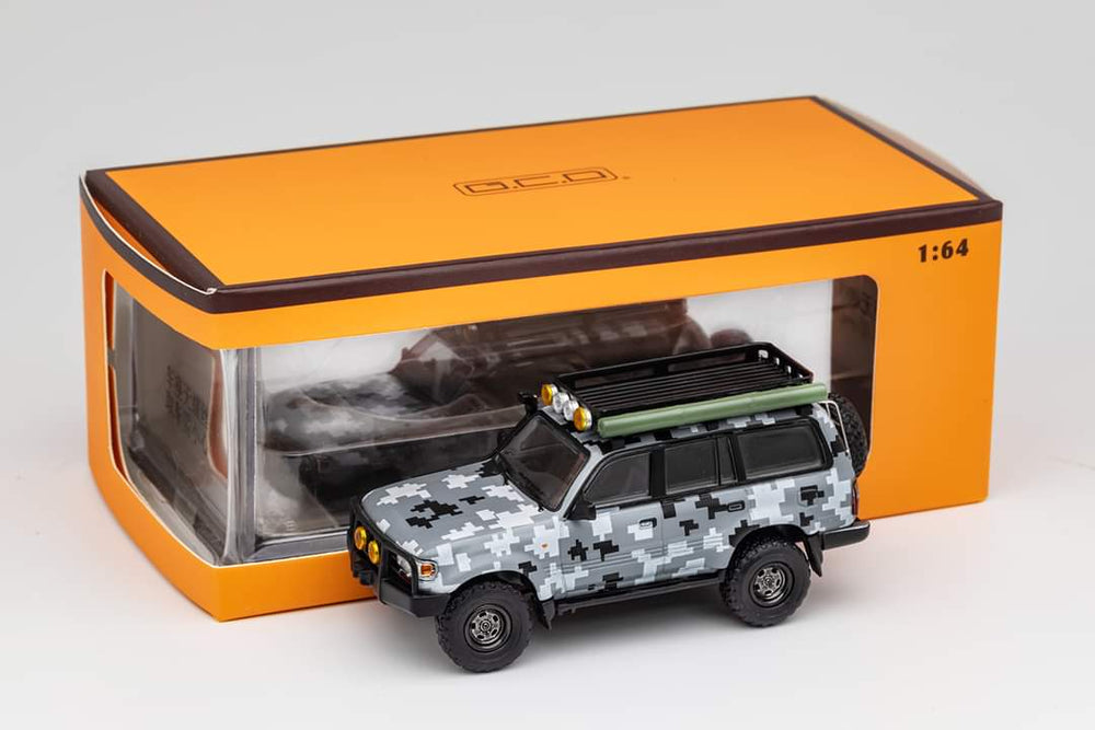 GCD Toyota Land Cruiser LC80 Modified Version With Accessories 1:64 (ONLINE ORDER ONLY)