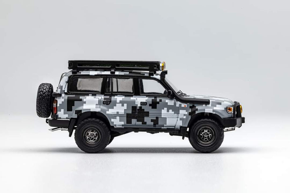GCD Toyota Land Cruiser LC80 Modified Version With Accessories 1:64 (ONLINE ORDER ONLY)
