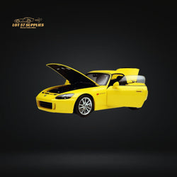 MOTORHELIX Honda S2000 AP2 INDY YELLOW PEARL 1:18 Scale (ONLINE ORDER ONLY)