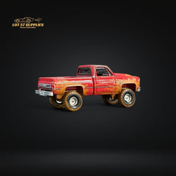 Auto World 1983 Chevrolet Silverado K10 4x4 Muddy LIFTED Squarebody 1:64 BUNDLE 1:64 (ONLINE ORDER ONLY)