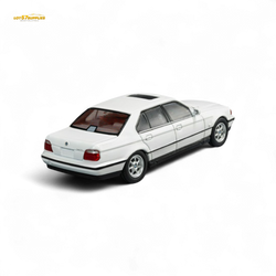 DCM BMW E38 740iL 7-Series in White 1:64 (ONLINE ORDER ONLY)