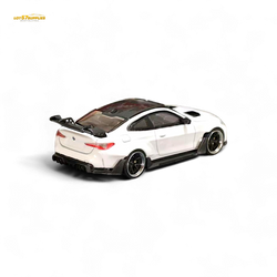 Street Weapon BMW M4 G82 Widebody in White 1:64 (ONLINE ORDER ONLY)