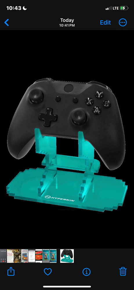Pixel Art Controller Stand (ONLINE ORDER ONLY)