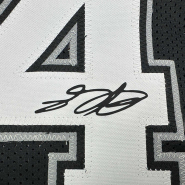 Facsimile Autographed De'Aaron Fox San Antonio Black Reprint Laser Auto Basketball Jersey Size Men's XL (ONLINE ORDER ONLY)