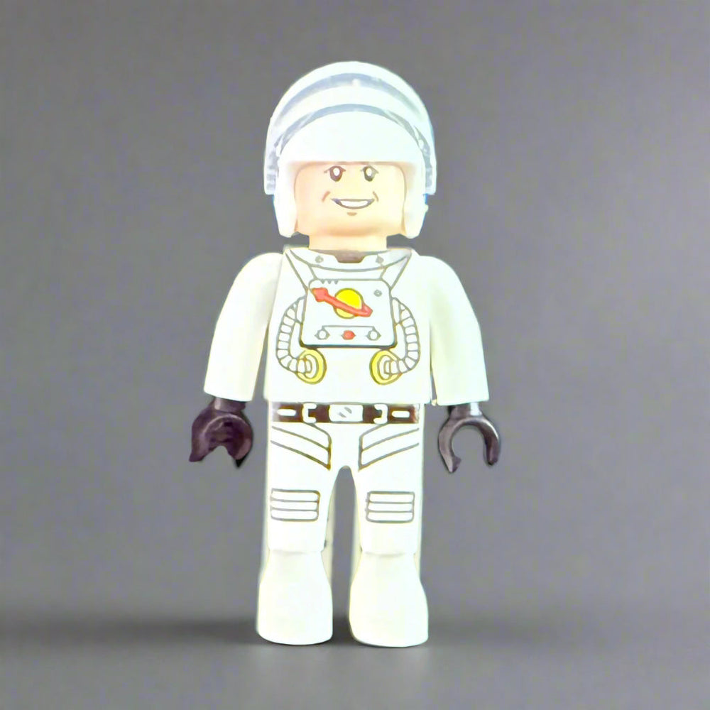 Custom Space Astronaut Minifigures – LEGO-Compatible (6 Variants) (ONLINE ORDER ONLY)