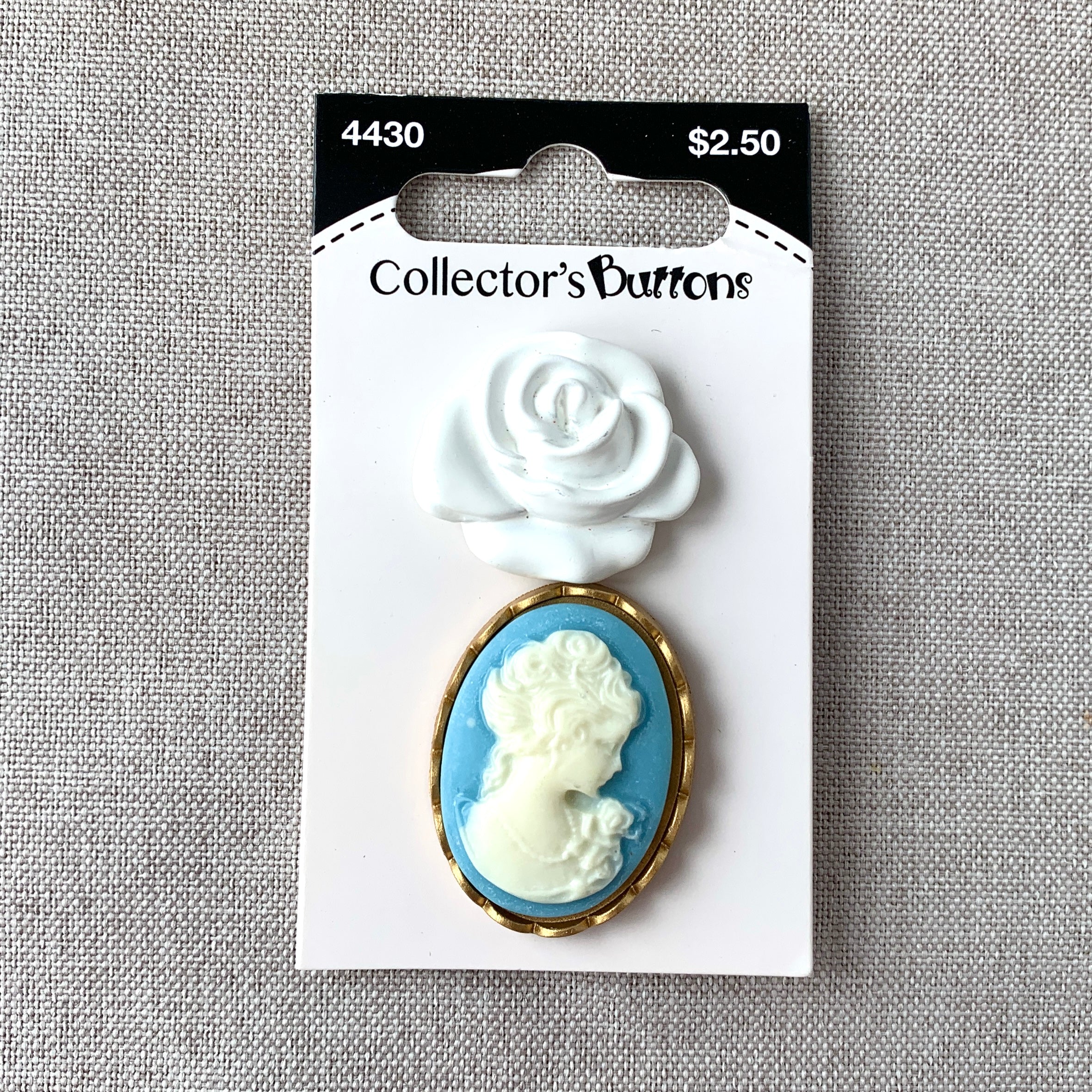 4430 Rose and Cameo - Collectors Buttons - 1 Hole Shank Buttons - 34mm 25mm - White Blue Gold (ONLINE ORDER ONLY)