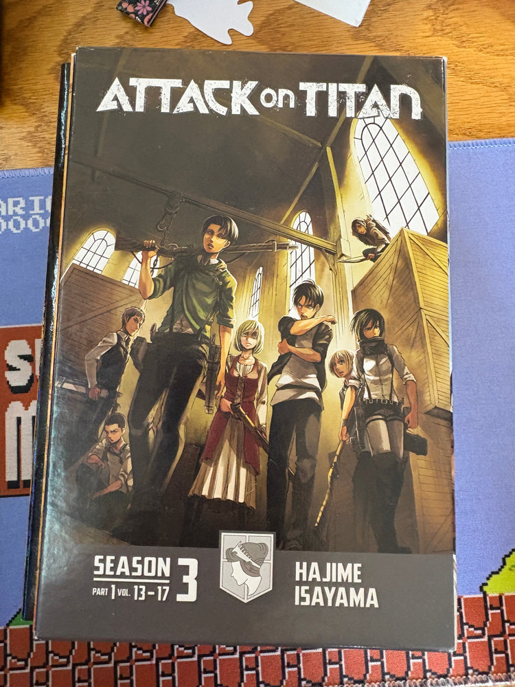Attack on Titan Vol 13-17 Box Set (Online Order Only)