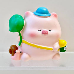 TOURIST PIGGY FIGURINE BLIND BOX (1 Blind Box) (ONLINE ORDER ONLY)