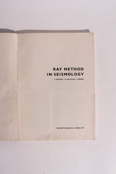 Ray Method in Seismology — V. Červený, I. A. Molotkov & I. Pšenčík (1977)