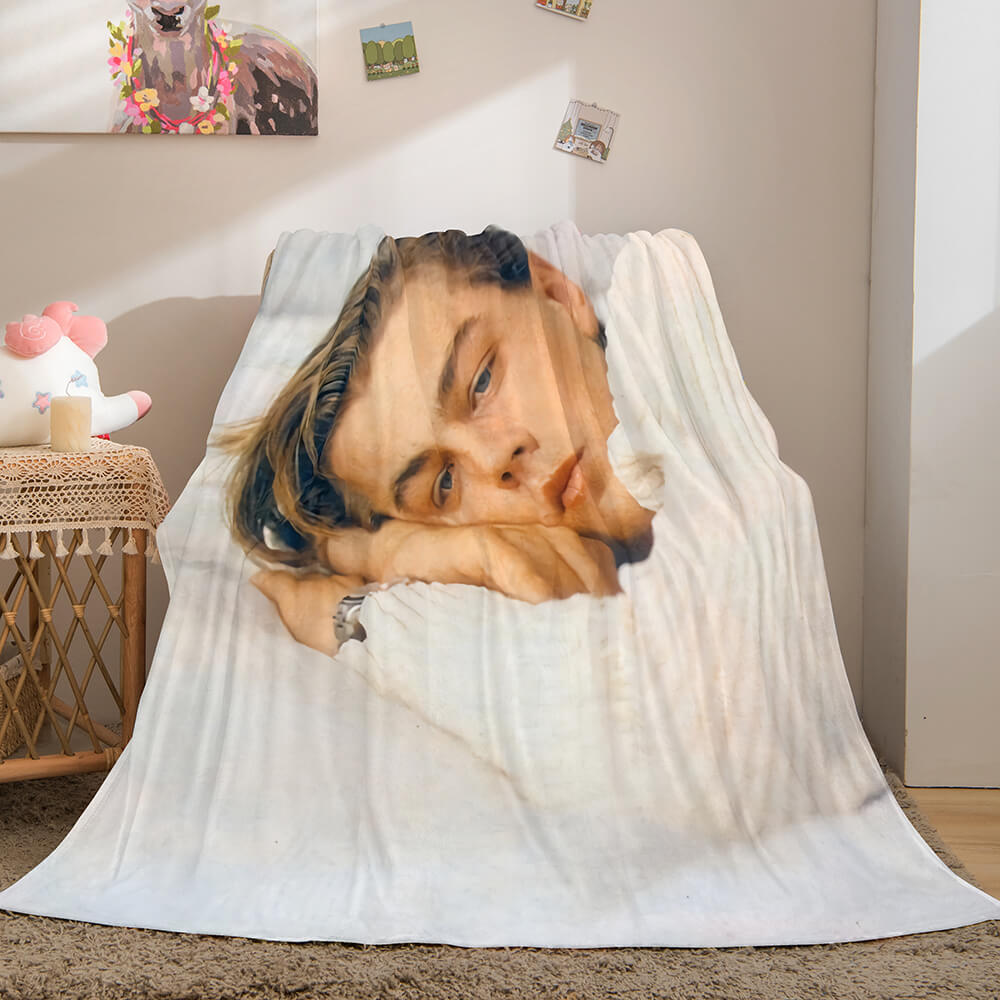 Leonardo DiCaprio Flannel Throw Blanket Micro Fleece Plush Blanket (Online Order Only)