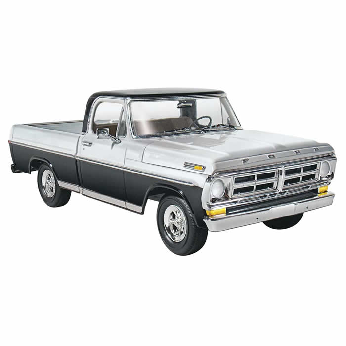 MOE1220 1972 Ford Sport Custom Pick-Up 1/25 Scale Plastic Model Kit Moebius (ONLINE ORDER ONLY)