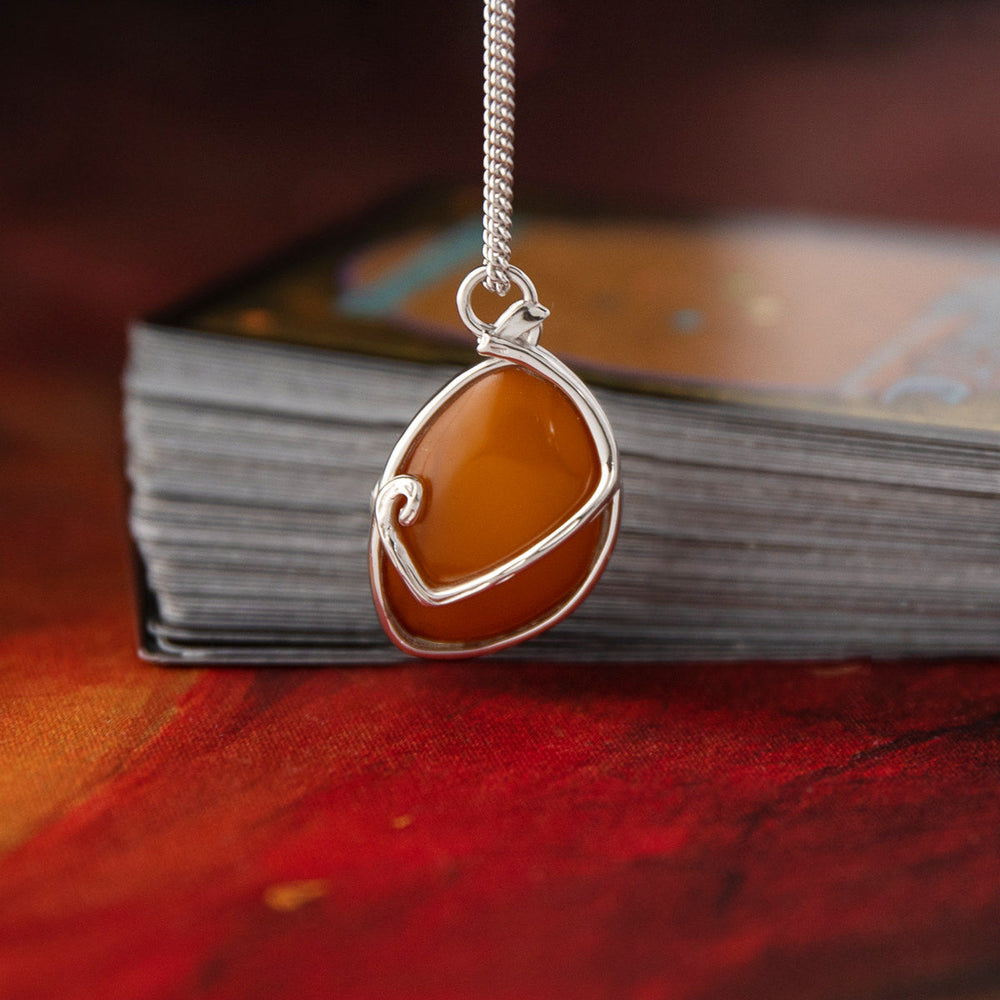 Magic: The Gathering X RockLove Mox Amber Necklace (ONLINE ORDER ONLY)