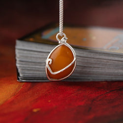 Magic: The Gathering X RockLove Mox Amber Necklace (ONLINE ORDER ONLY)