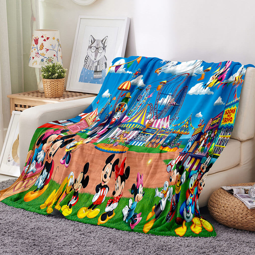 Mickey Mouse Donald Duck Blanket Flannel Fleece Throw Cosplay Blanket (Online Order Only)
