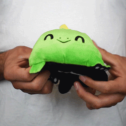 TeeTurtle Reversible Stegosaurus: Green/Skeleton (Mini) (ONLINE ORDER ONLY)