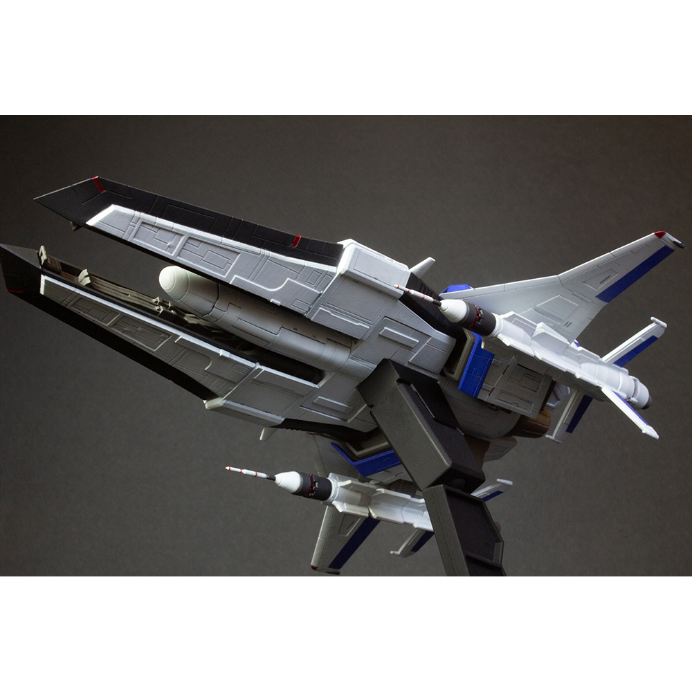 PLUM: Gradius V - Vic Viper Ver. 1/144 Scale Model Kit (ONLINE ORDER ONLY)