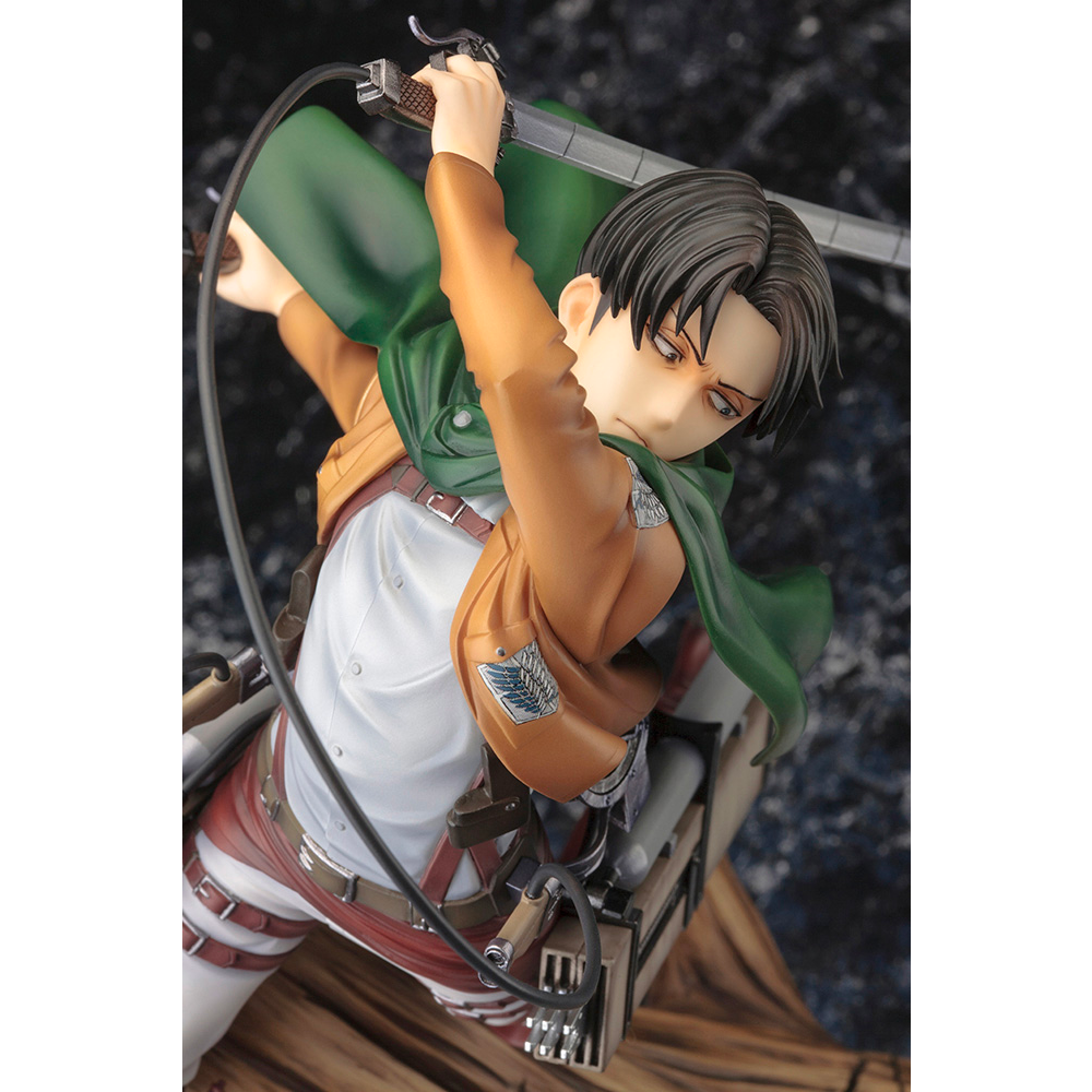 KOTOBUKIYA ARTFX J: Attack on Titan - Levi Renewal Package Ver. 1/7 Scale Figure (ONLINE ORDER ONLY)