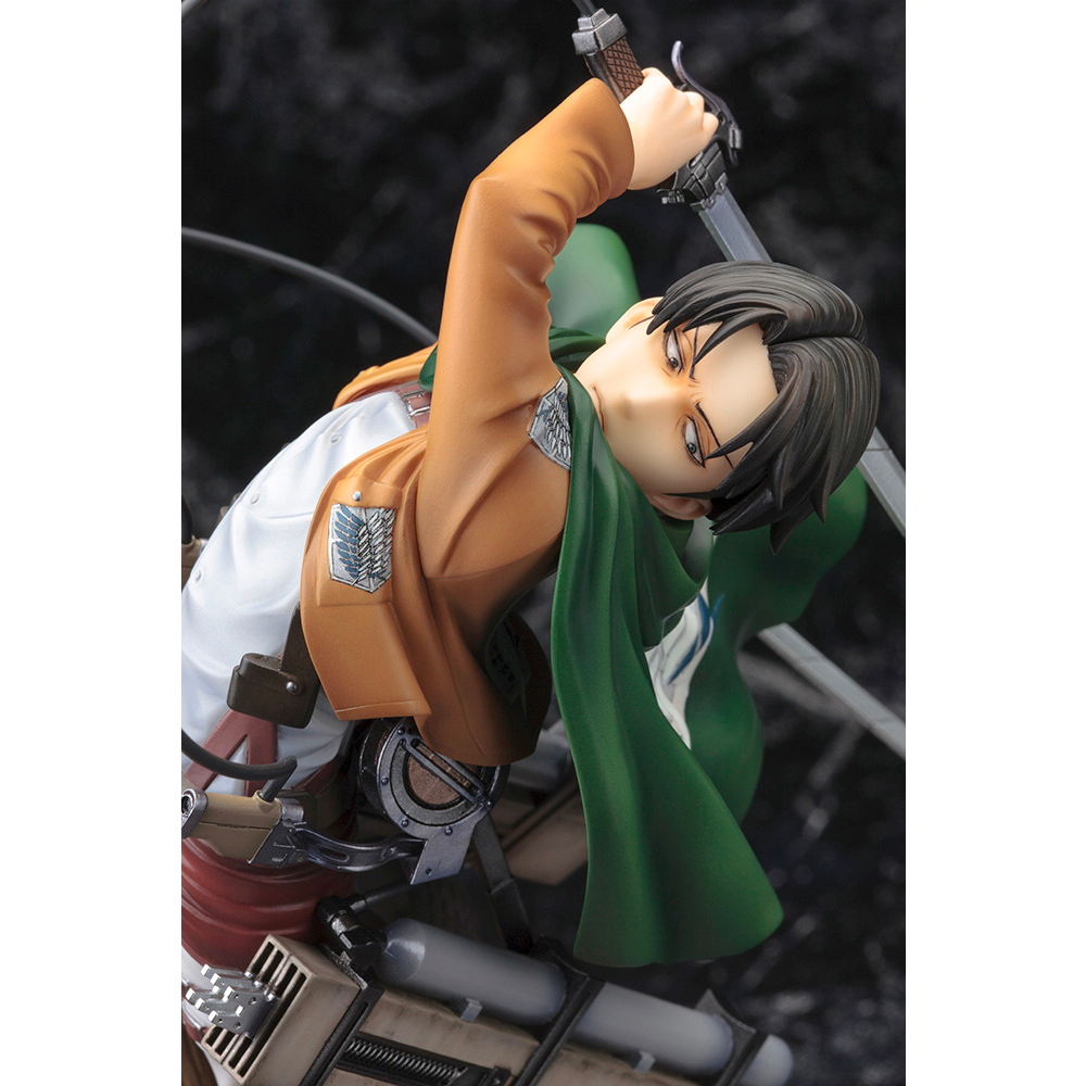 KOTOBUKIYA ARTFX J: Attack on Titan - Levi Renewal Package Ver. 1/7 Scale Figure (ONLINE ORDER ONLY)