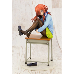 KOTOBUKIYA: The Quintessential Quintuplets - Miku Nakano 1/8 Scale Figure (ONLINE ORDER ONLY)