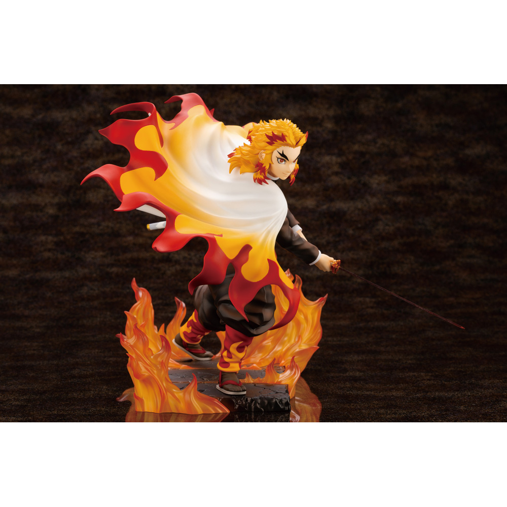 KOTOBUKIYA ARTFX J: Demon Slayer: Kimetsu no Yaiba - Kyojuro Rengoku (ONLINE ORDER ONLY)
