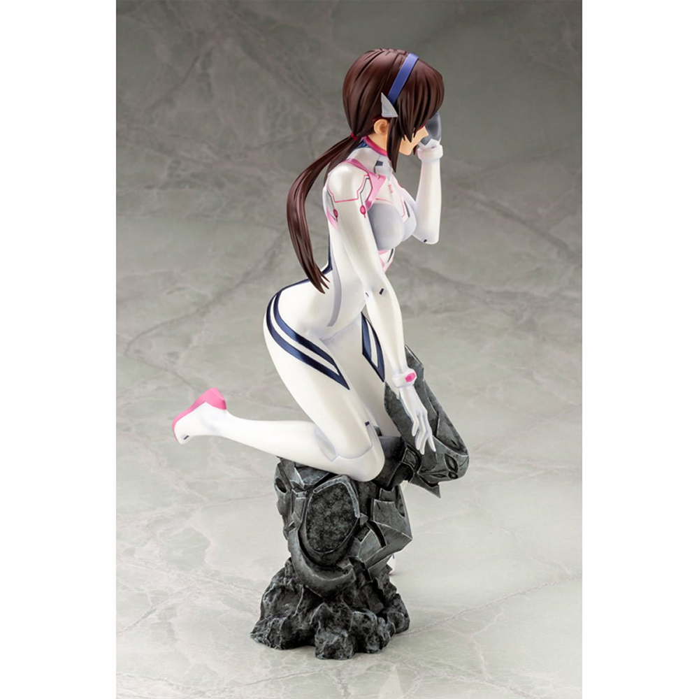 KOTOBUKIYA: Evangelion: 3.0+1.0 Thrice Upon a Time - Mari Makinami Illustrious White Plugsuit Ver. 1/6 Scale Figure (ONLINE ORDER ONLY)