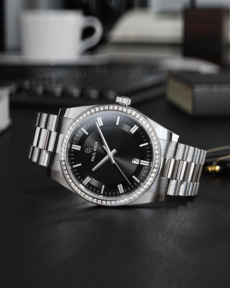 Legacy Silver Black (Online Only)