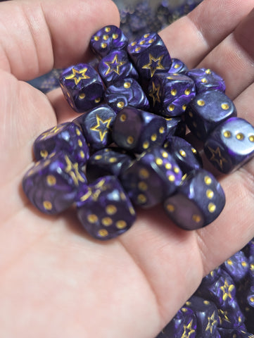 STAR 12mm Pearl Puple d6 | Small Dice with a Gold Star on the '1' (Online Only)