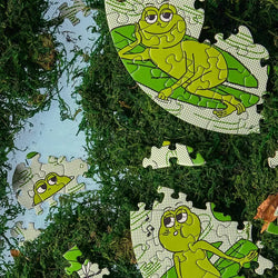 Peace Frogs 81 Piece Round Jigsaw Puzzle Le Puzz