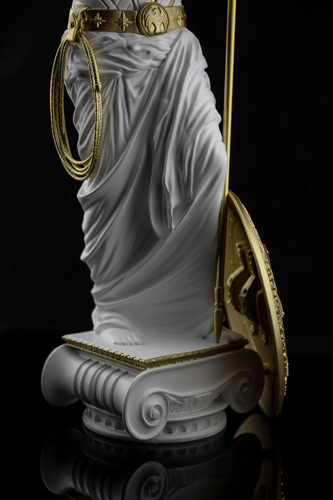 Wonder Woman: Princess of Themyscira Statue (ONLINE ORDER ONLY)