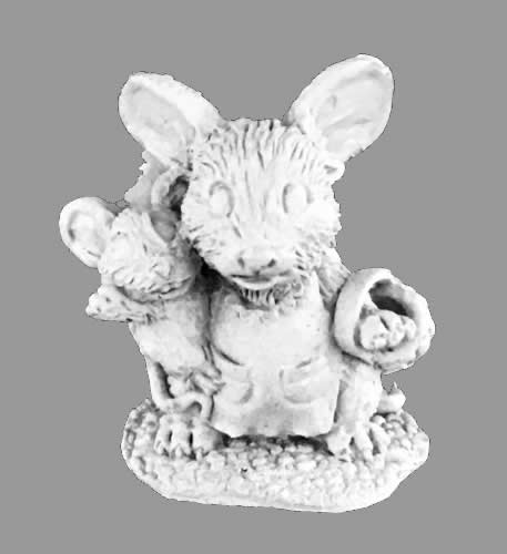 RPR01443 Mothers Day Mousling Miniature 25mm Heroic Scale (ONLINE ORDER ONLY)