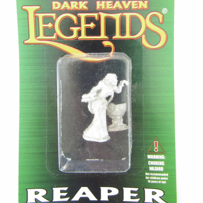 RPR02563 Arilyn Water Sorceress Miniature 25mm Heroic Scale (ONLINE ORDER ONLY)