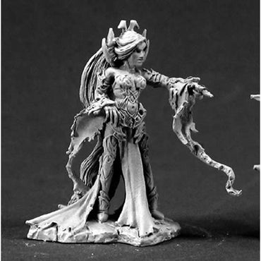RPR03361 Dark Elf Queen Shaeress Nashanneth Miniature 25mm Scale (ONLINE ORDER ONLY)