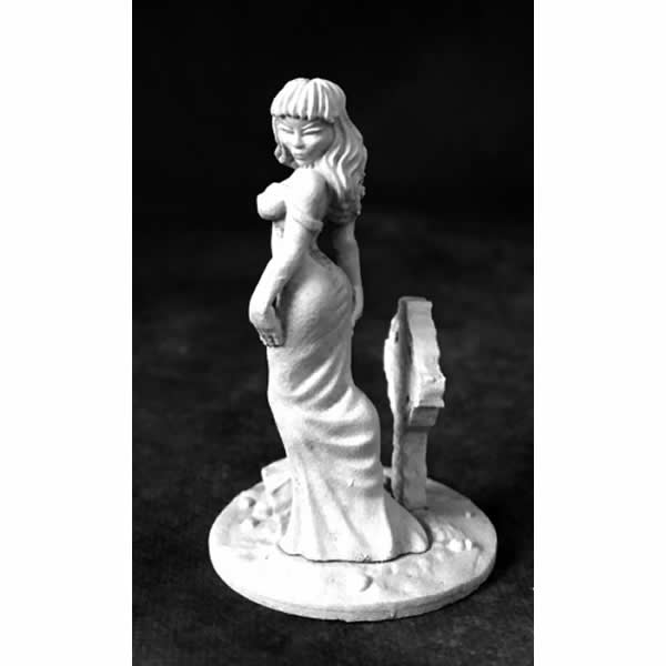 RPR03730 Jahenna Female Vampire Miniature 25mm Heroic Scale Dark Heaven Legends Reaper Miniatures (ONLINE ORDER ONLY)