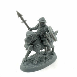 RPR07114 Male Halfling Dog Rider Miniature 25mm Heroic Scale Figure Dungeon Dwellers (ONLINE ORDER ONLY)